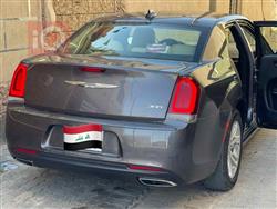 کرایسلەر 300